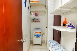 Exclusive 3BR Sea View at Marina Ancol Apartment By Travelio - Chambre