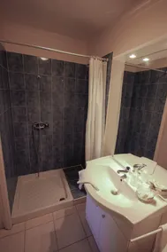 Côté Sud Hotels Et Residences - Baño
