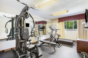 Days Inn by Wyndham Sylvan Lake - Salle de remise en forme
