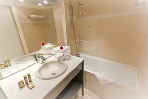Hôtel Champerret Heliopolis - Salle de bain