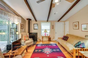 Quiet All-season Creekside Escape in Upstate! - Innenbereich