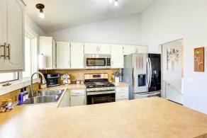 Pet-Friendly Omaha Vacation Rental w/ Deck! - Innvendig