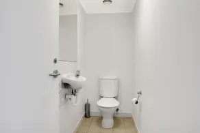 MainStay Suites Williamstown - Bathroom