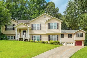 Near Lake Allatoona! Suburban Home w/ Deck & Yard - Interiør
