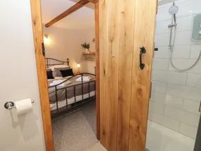 Larl Cottage - Bathroom