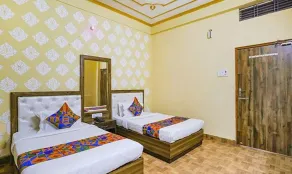 Fabhotel Shivam Palace - Zimmer