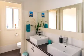 McLaren Vale Studio Apartments - Badezimmer