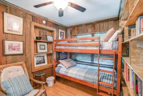 Screened Porch! Lakefront Gem in Boyd's Branch Bay - Innvendig