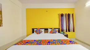 FabHotel Namaha Suites - Nr Hyderabad International Airport, Shamshabad - Quarto