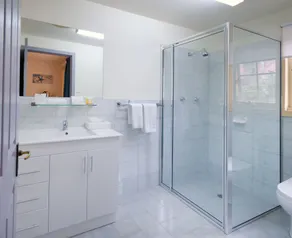 Riverview Boutique Motel - Bathroom