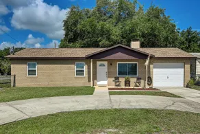 Walk to Lake Ariana Park! Home w/ Screened Porch - Interiør