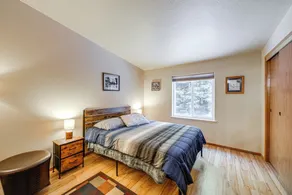 11 Acres of Adventure! Woodsy Mead Stay w/ Trails - Interiör