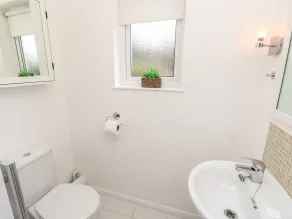 8 Munday Cottages - Badezimmer
