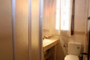 [2] [1] - Badezimmer