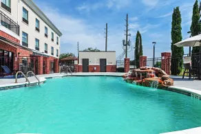 Holiday Inn Express & Suites Sealy by IHG - Basseng
