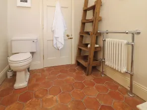 The Pavillion - Bathroom
