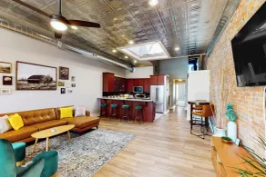 'downtown Delight' w/ Patio! 1 Mi to Ball State - Interior