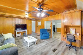 Pet-friendly Mcalester Home w/ Lake Eufaula Access - Interiør