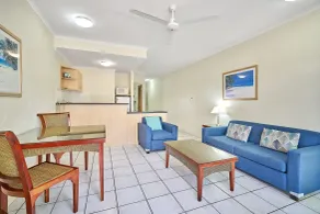 Trinity Beach Club Holiday Apartments - Room