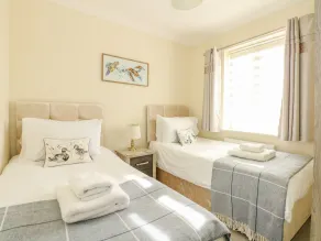 Woodpecker - Room