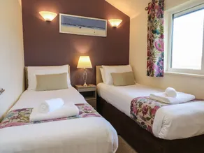 Chalet Log Cabin L15 - Room