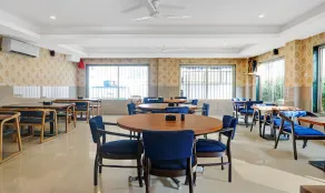 FabHotel Empire Executive - Nr HINJEWADI PHASE 1 - Restaurant