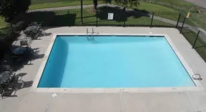 Americas Best Value Inn Lafayette - Piscine extérieure