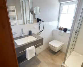 Gästehaus Warsteiner Welt - Bathroom