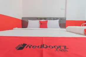 RedDoorz @ Pasar Melayu Sagulung Batam - Room