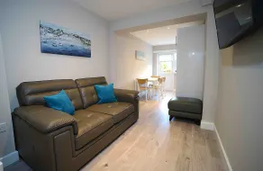 Twelve Apartments - Zimmer
