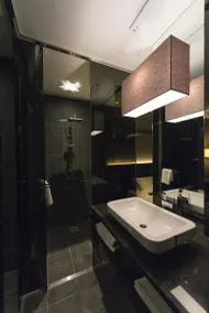 Best Louis Hamilton Hotel Changwon - Bathroom