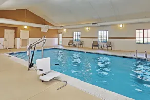 Staybridge Suites Glenview by IHG - Piscina