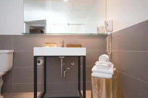 Elk + Avenue Hotel - Bathroom