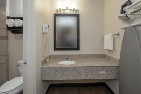 Red Roof Inn Indianapolis - Greenwood - Salle de bain