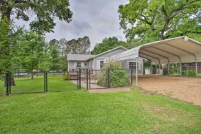 Cedar Creek Reservoir Home w/ Private Boat Launch! - Interiör
