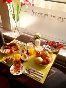 Hotel Nes - Restaurant