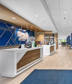 Holiday Inn Express & Suites Marinette - Réception