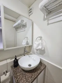 Cozy 3-Bedroom Family Condo - Baño