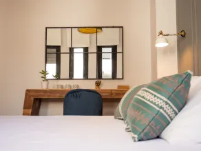 Stylish Apartment in the heart of Málaga with Pool - Zimmer