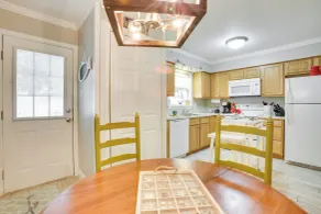 Old Town Bay St Louis Townhome: Walk to Beach - Interior