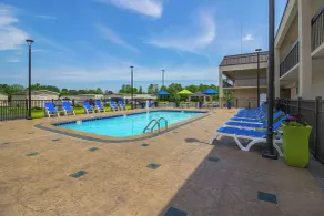 Quality Inn Paris - Piscine