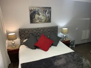 Rabbit Hole Hotel - Room