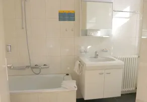 Hotel Schweizerhof Sta Maria - Baño