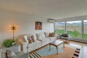 Mid-century Home on Canyon-edge With Stellar Views - Interiør