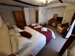 The White Cottage - Room