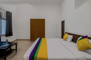Itsy Hotels Om Pushp Residency - Chambre