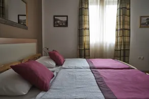 Pansion Rose - Room