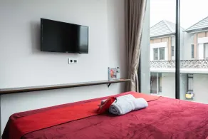 RedDoorz Plus near ICE BSD 2 - Room