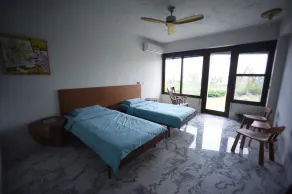 Stone Party - Room
