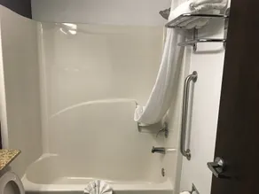 Microtel Inn & Suites by Wyndham Jacksonville Airport - Salle de bain